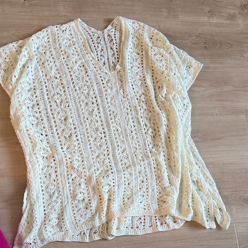 Elegant Cream Lace Women’s Top